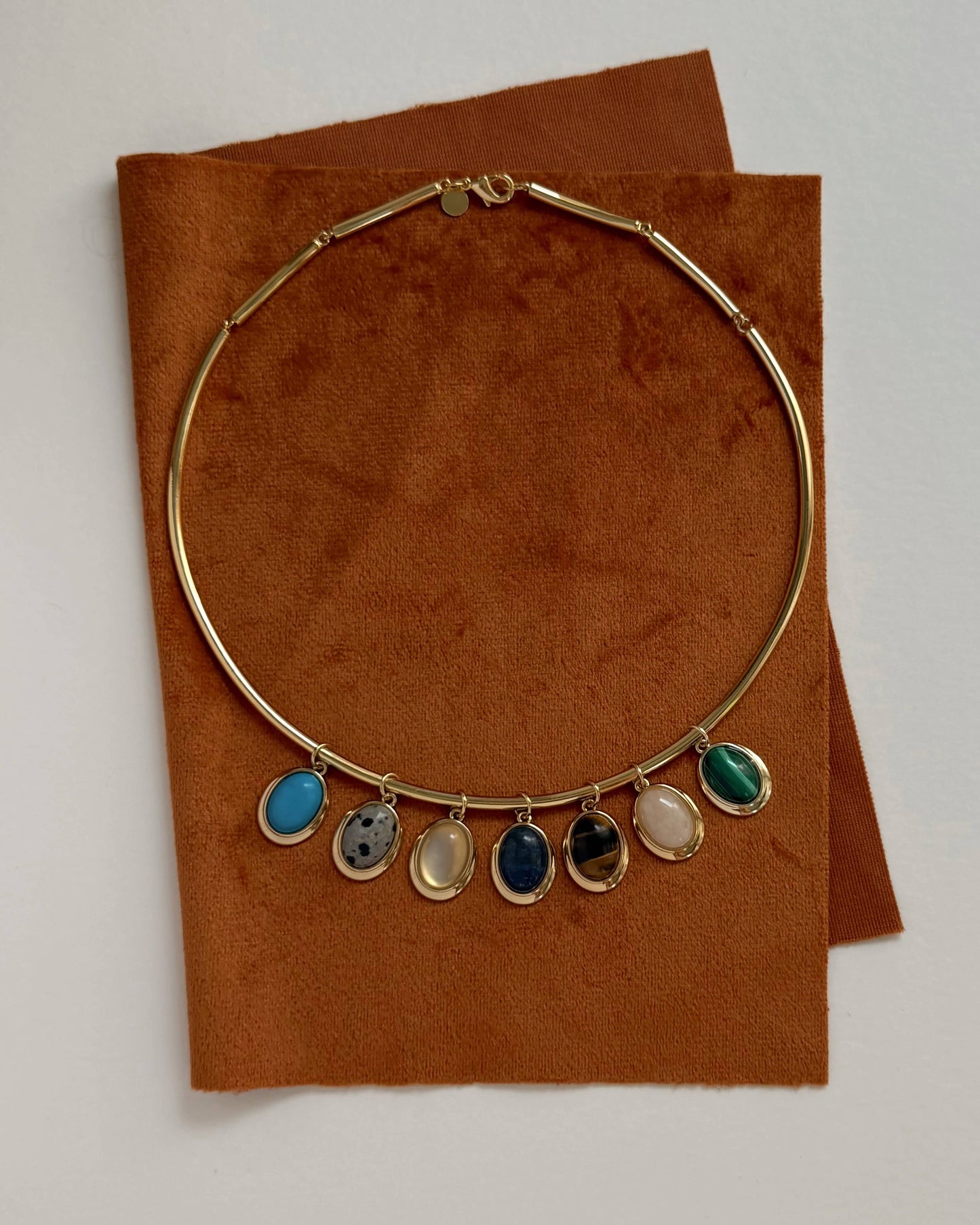 Cabochon Gemstone Charm: Moss agate