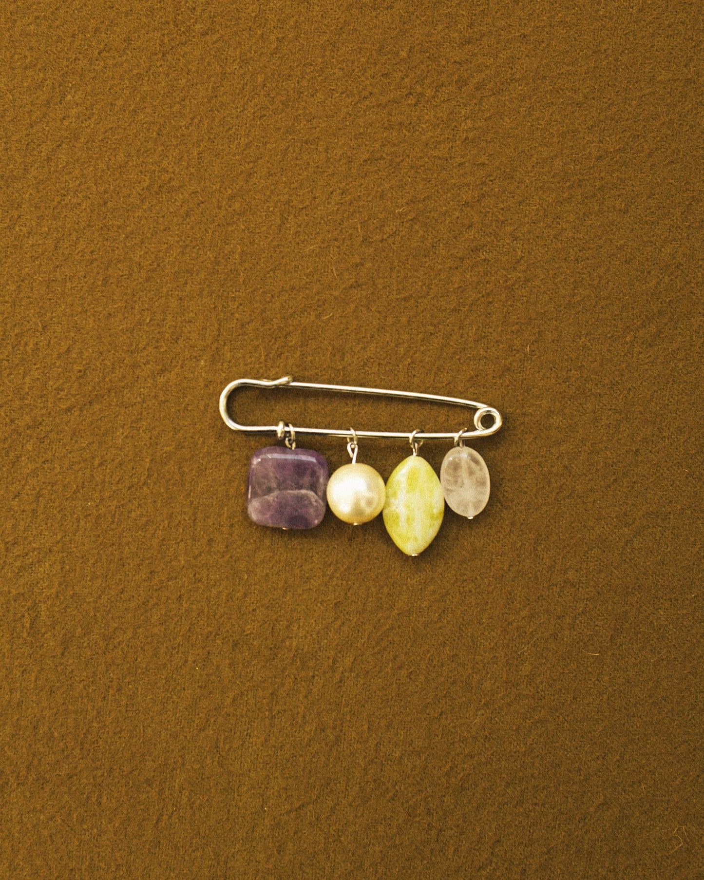 Mono Brooch 001