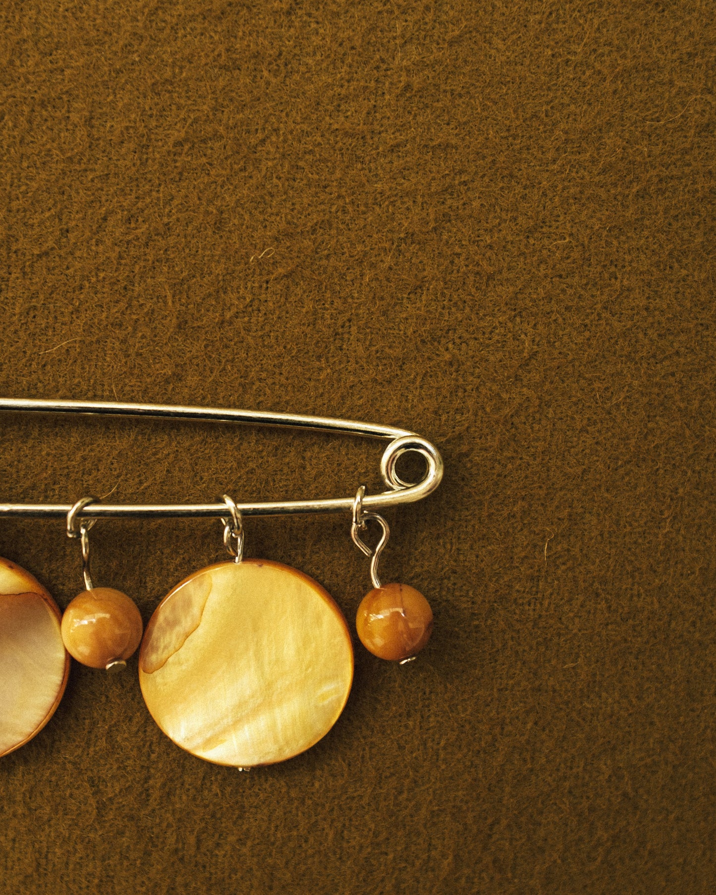 Mono Brooch 004