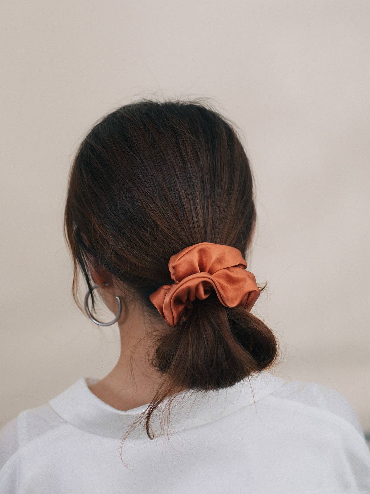 Silk Scrunchie in Caramel