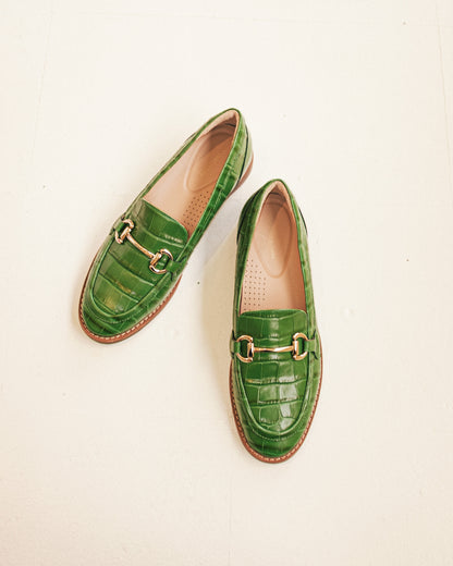 Apple Croc Loafers 6.5