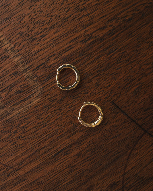 Chain Huggie Hoops