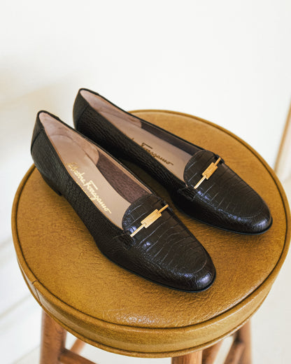 Ferragamo Buckle Loafers 8N