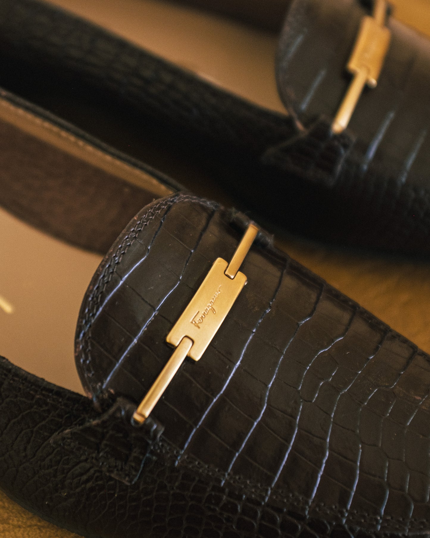 Ferragamo Buckle Loafers 8N