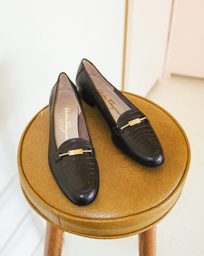 Ferragamo Buckle Loafers 8N