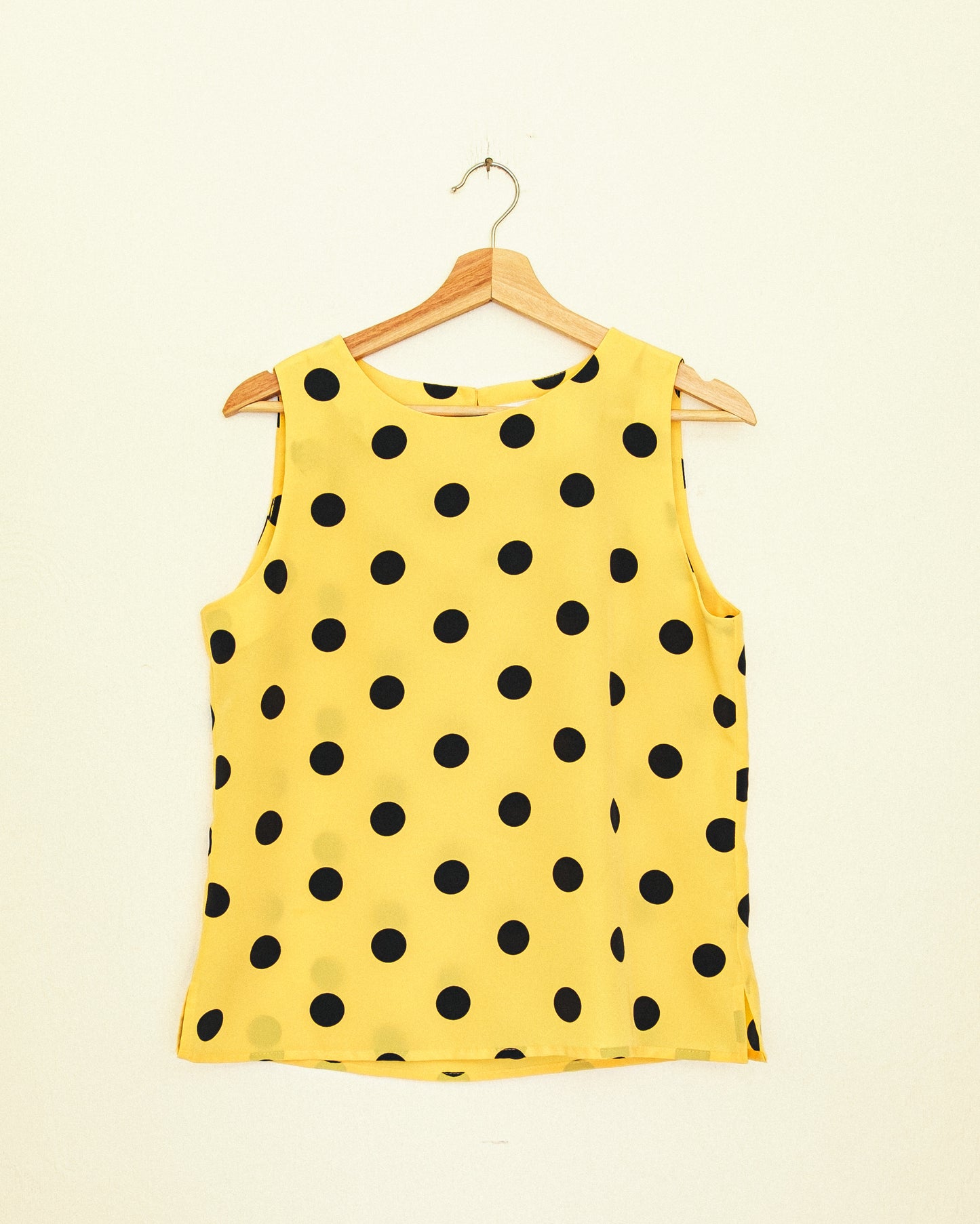 Yellow Dot Tank