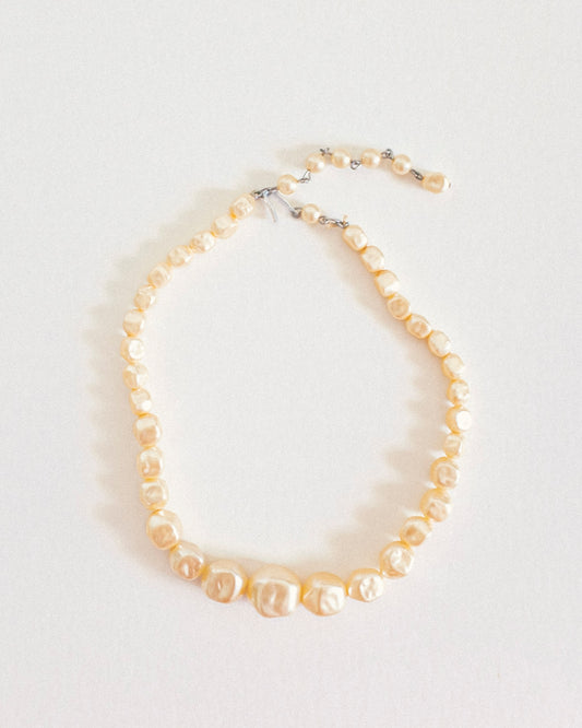 60's Peachy Pearl Necklace