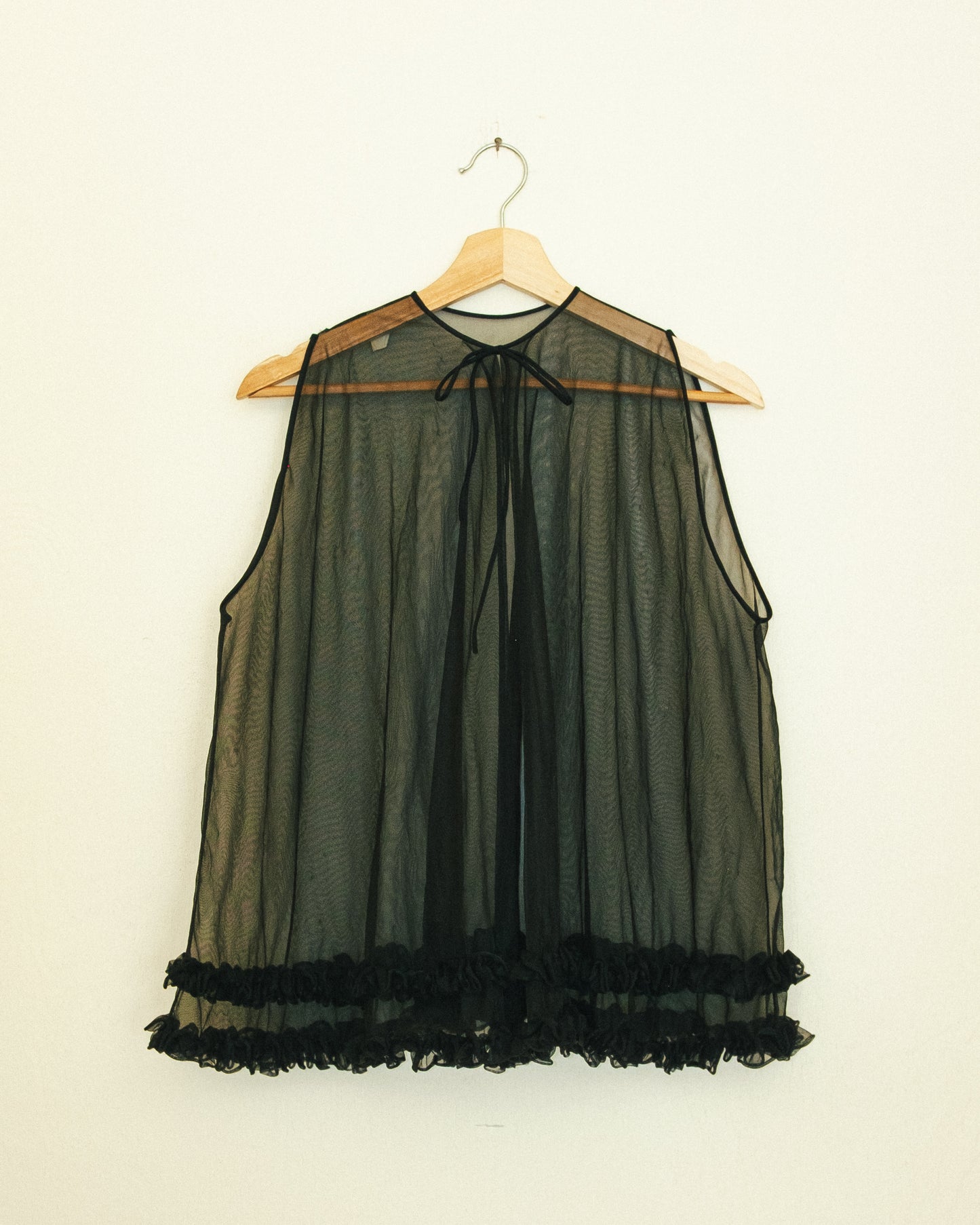 Sheer Ruffle Top - Noir