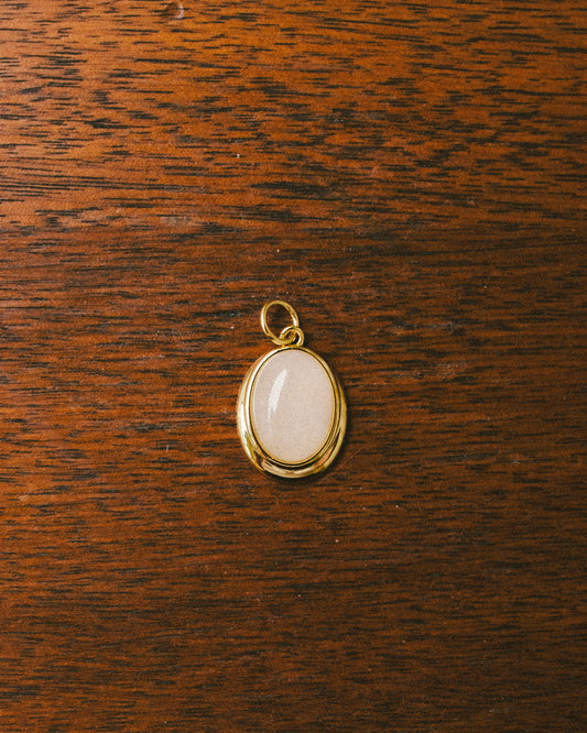 Cabochon Gemstone Charm: Rose quartz