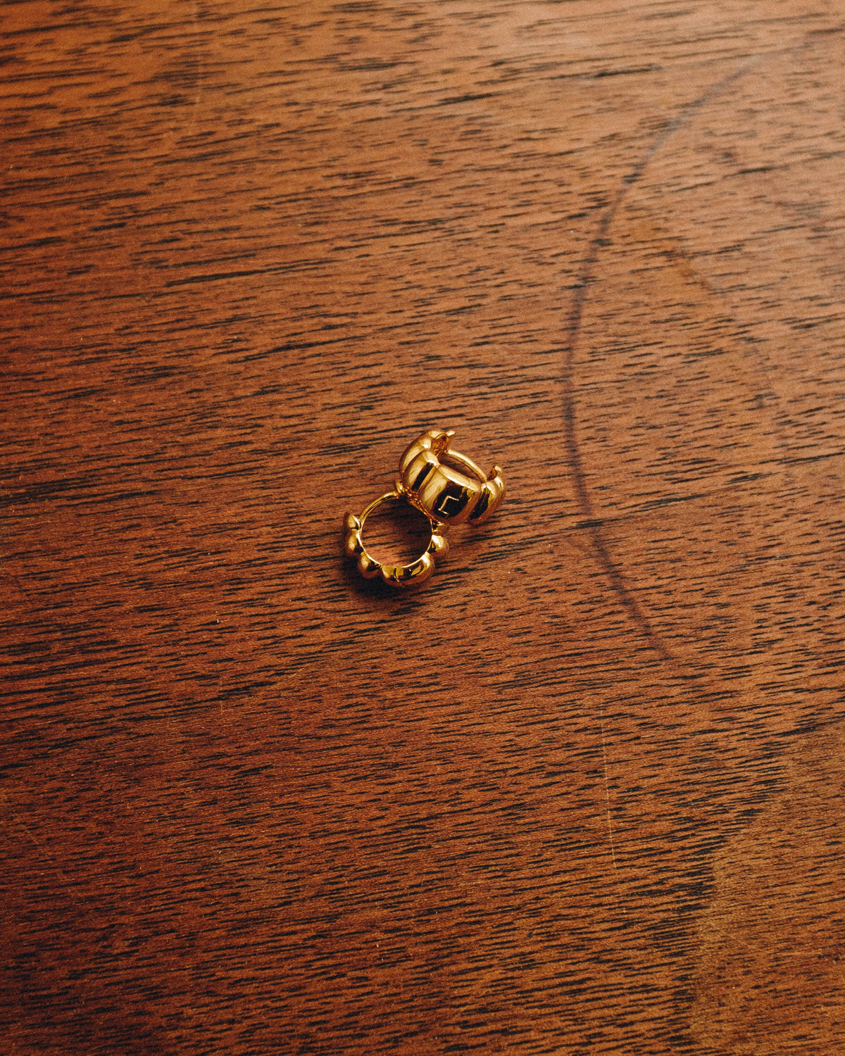 Sylvie Huggie Earrings: Gold