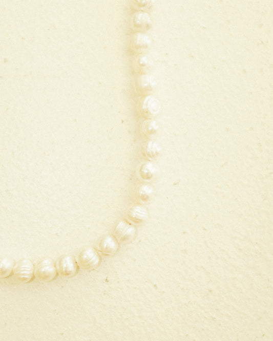 Mod Pearl Necklace