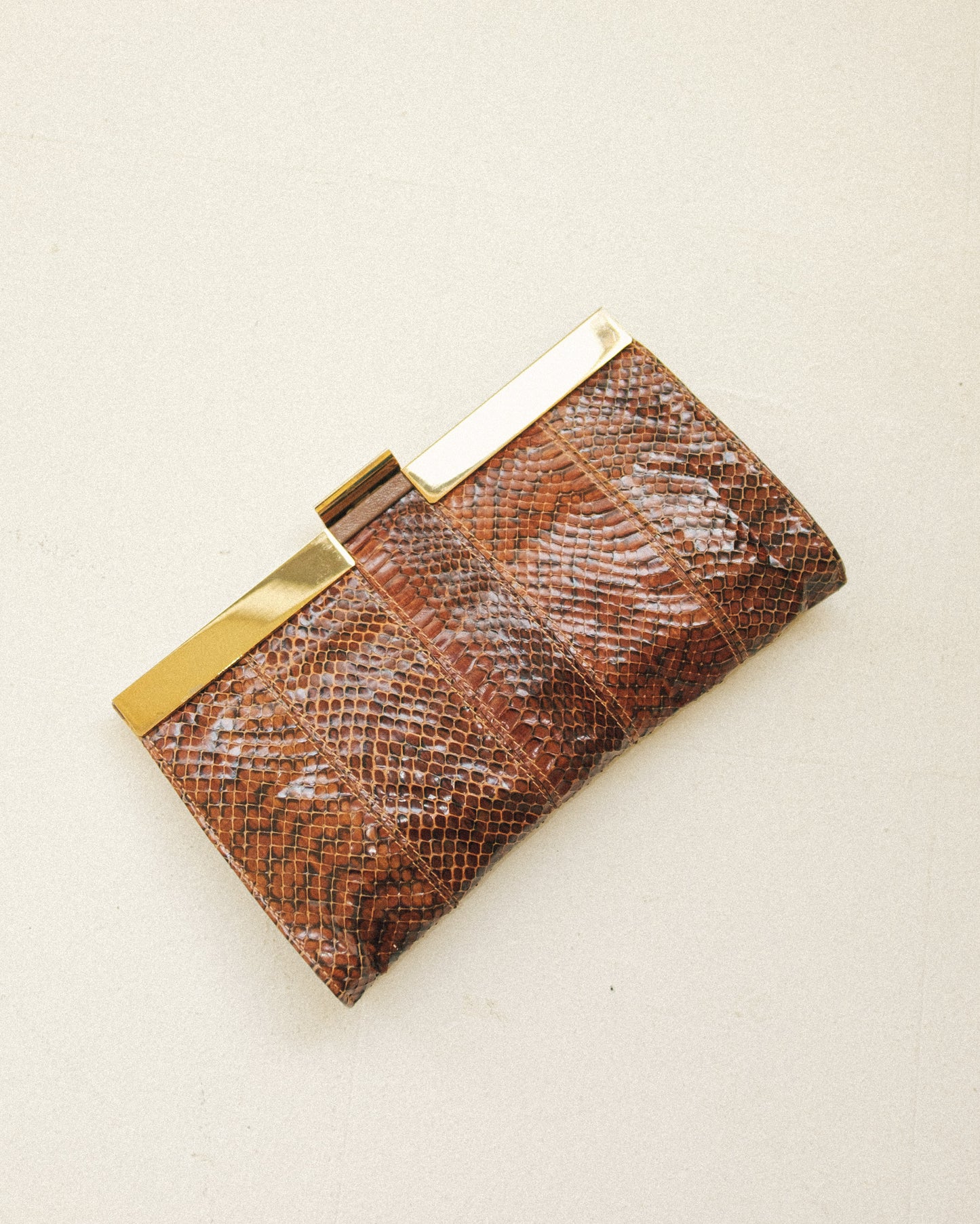 Dofan Snakeskin Clutch