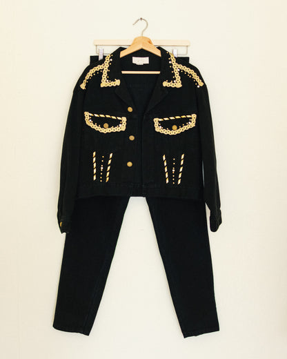 Caché Embellished Set