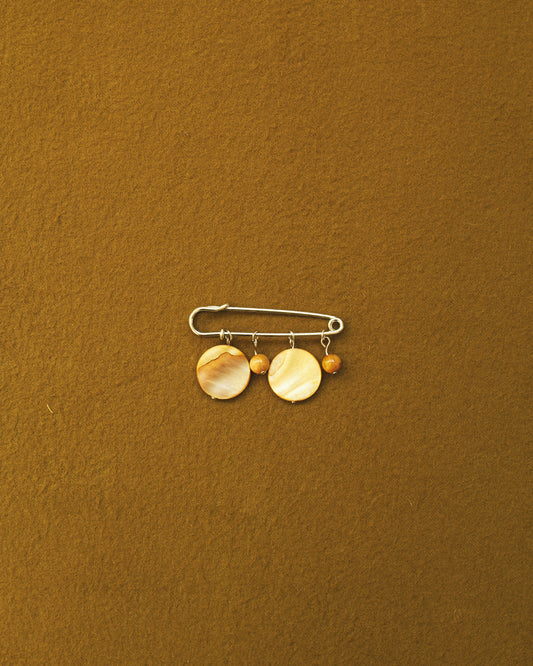 Mono Brooch 004