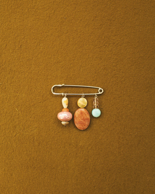 Mono Brooch 003
