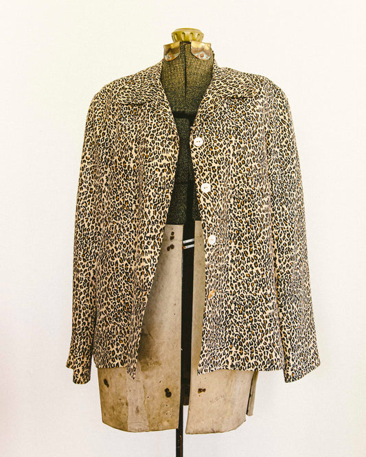 Veste léopard en soie