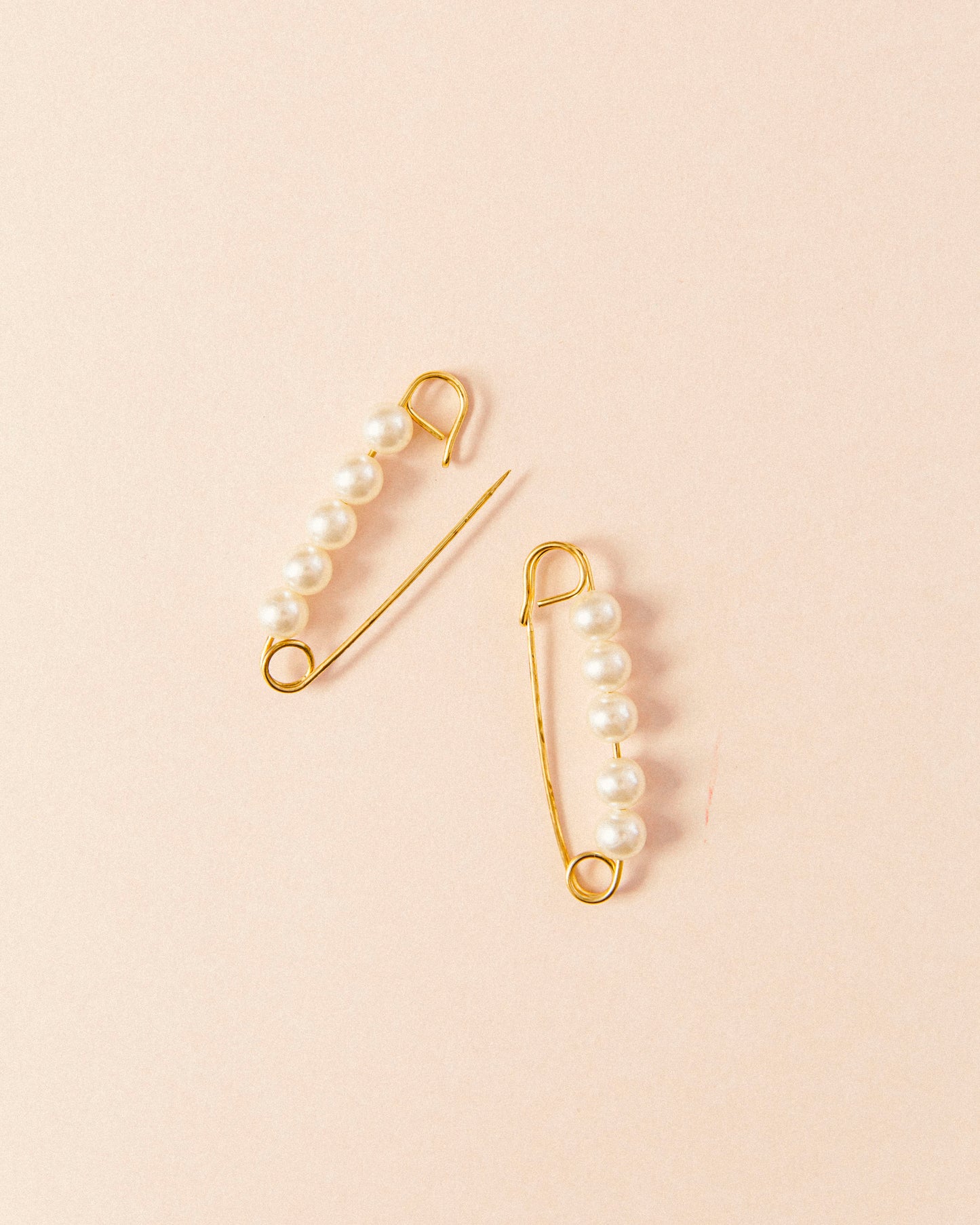 Pearl Safety Pins