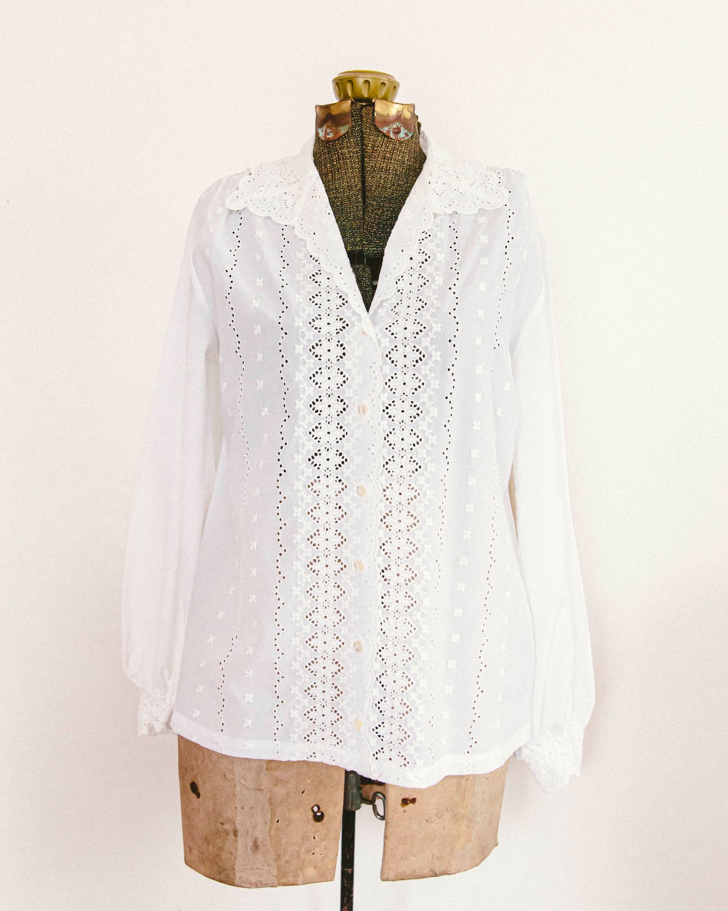 Eyelet Button Up