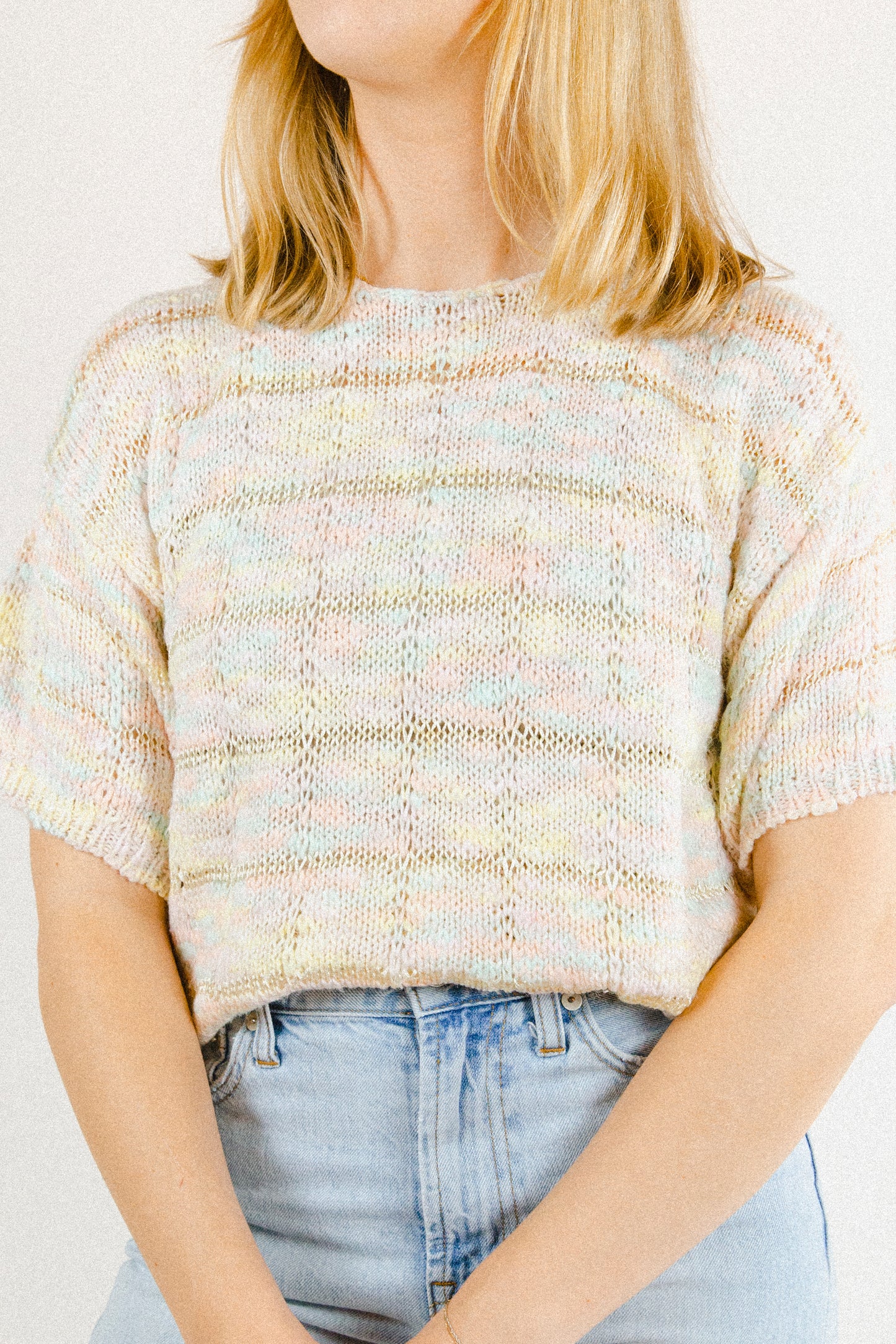 Suéter colores pastel